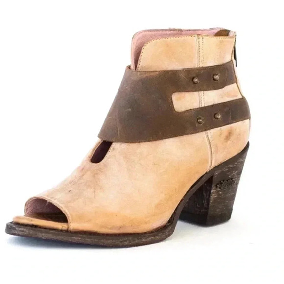 Miss Macie Distressed Leather Ankle Boots NWT - Picture 1 of 7